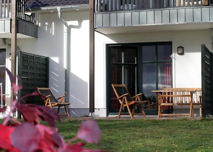 Suedblick In In Ruhiger Lage Mit Terrasse Und Meerblick *