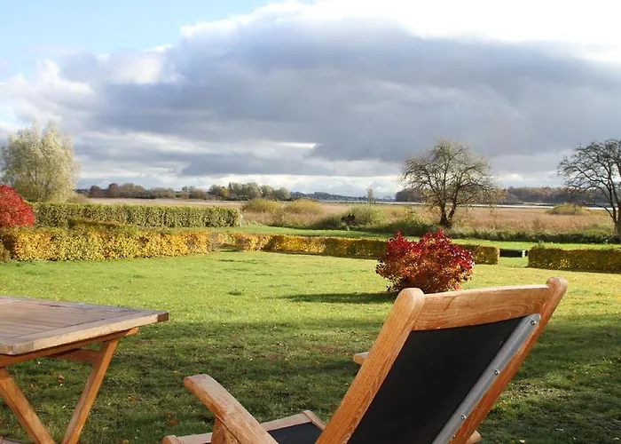 Suedblick In In Ruhiger Lage Mit Terrasse Und Meerblick 公寓 *